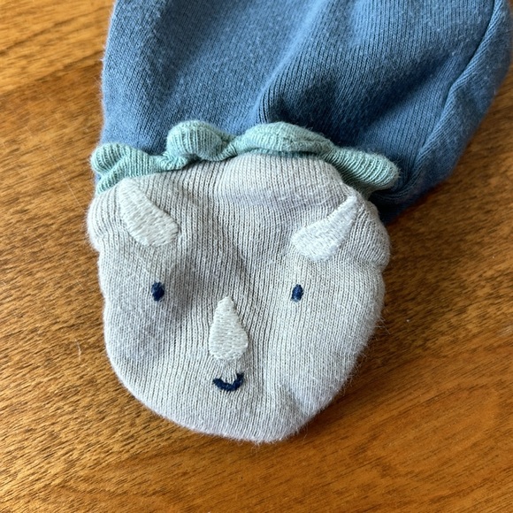 Carter's 2 piece set - Picture 7 of 9